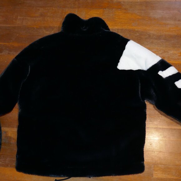 2 Mens Large Adidas SUPER SOFT Logo Faux Fur Firebird Jacket Coat & T Shirt - Picture 9 of 9